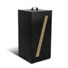 Reservoir à granules pellets avec roulettes facade diagonale 45kg 36x36x76cm noir - voonot.com